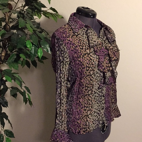 💗 Vintage purple dressy top with frills - Picture 2 of 8